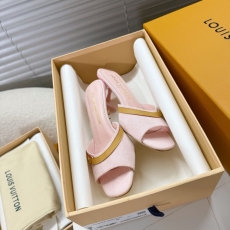 Louis Vuitton Slippers